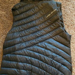 Womens Under Armour vest